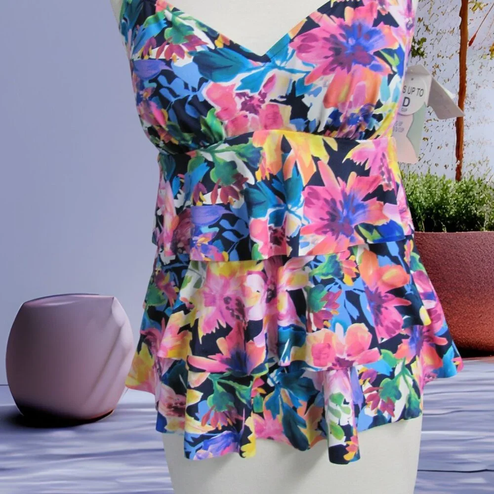 SWIM‎ SOLUTIONS LADIES SWIMSUIT TOP NWT